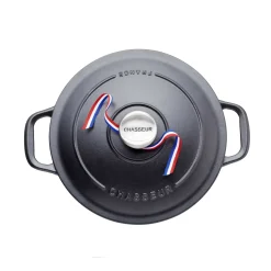 Chasseur Black Cast Iron Dutch Oven, 24cm