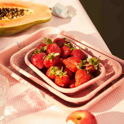 Splatter Fest Enamel Roasting and Serving Dish, Pink